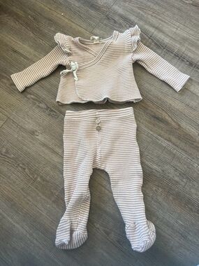 Baby Boutique beige and White Waffle Knit Baby Matching Set